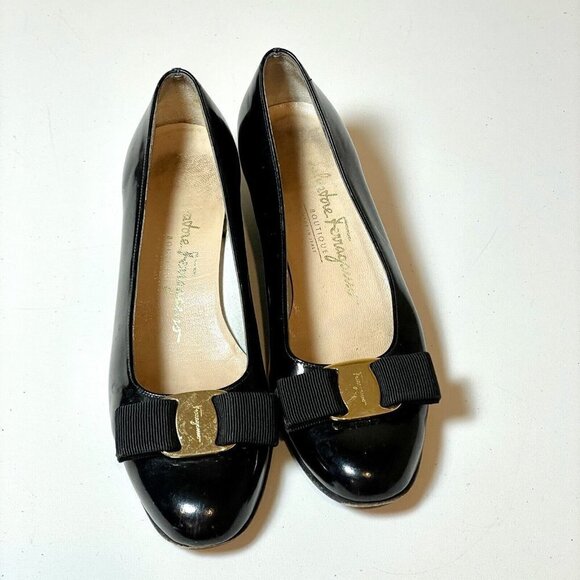 Salvatore Ferragamo Varina Ballet Flats Womens 4.5 B Blac Patent Leather Bow - Picture 2 of 10